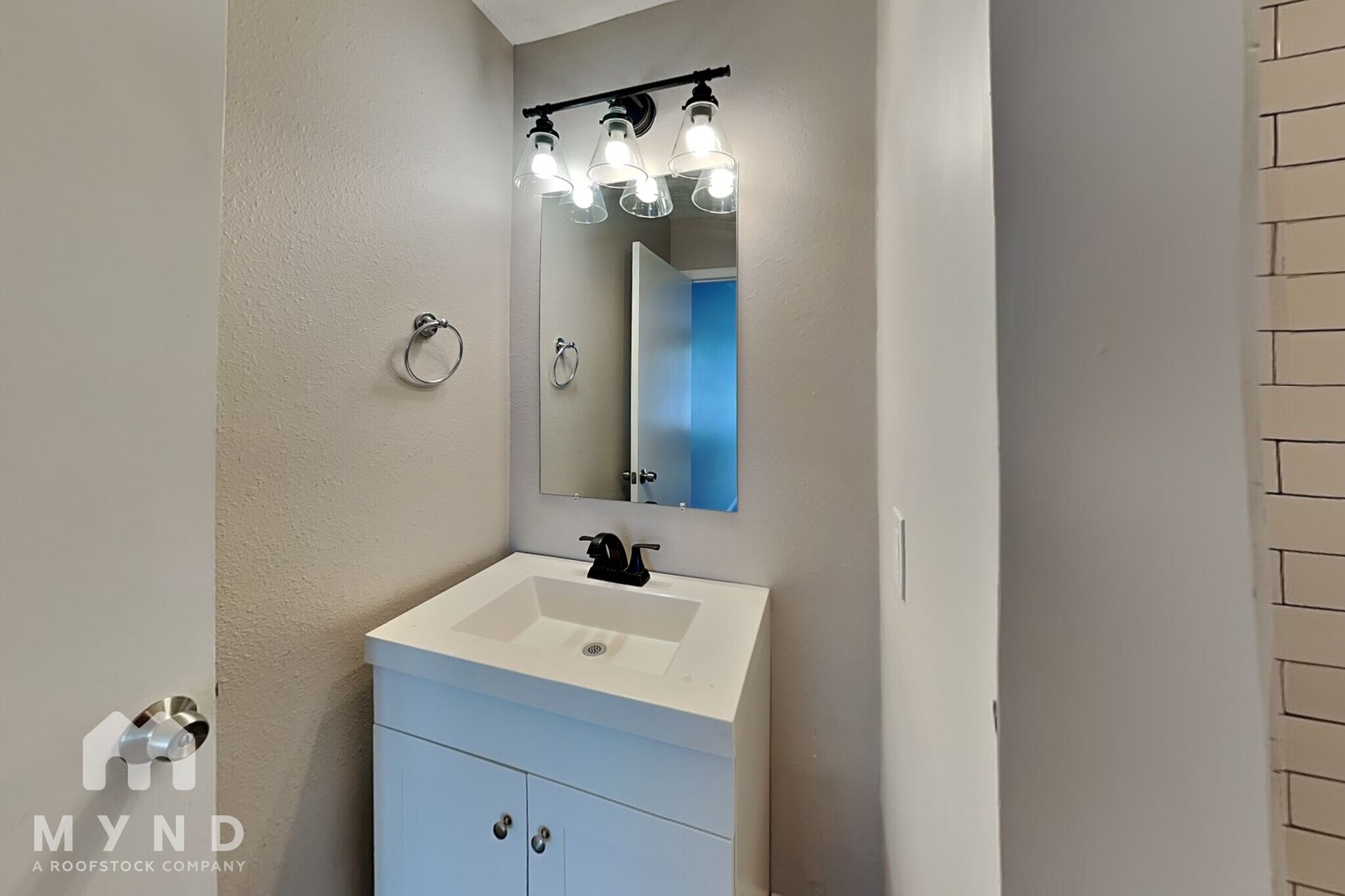 Building Photo - 5531 Downs Way