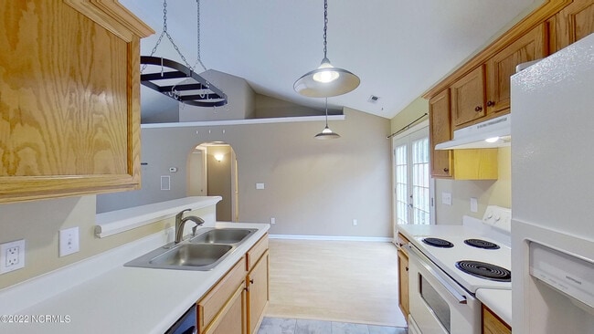 Building Photo - 811 Grathwol Dr