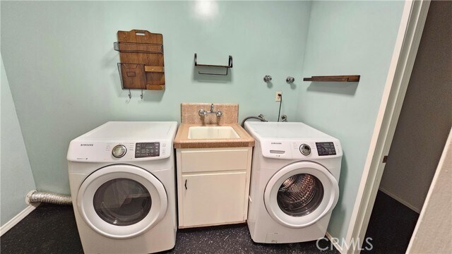 Building Photo - 35343 Mountain View St