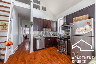 Building Photo - 1822 S Throop St