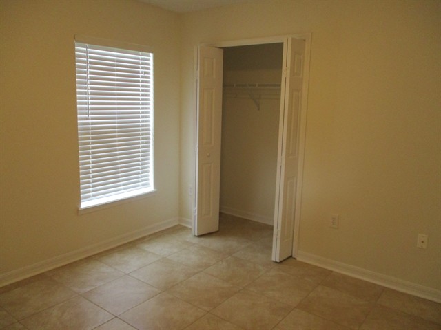 Building Photo - 2201 Pierce Arrow Dr