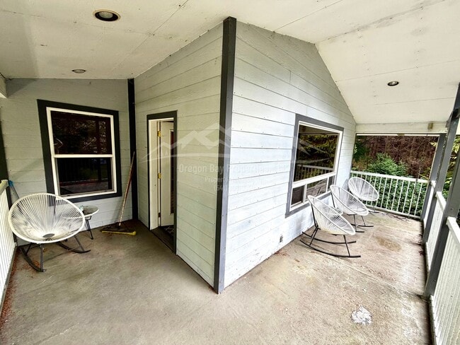 Building Photo - 70051 Stage Rd