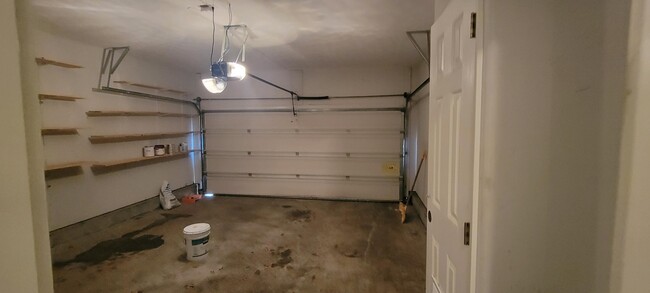 Building Photo - 2540 Spring Valley Loop