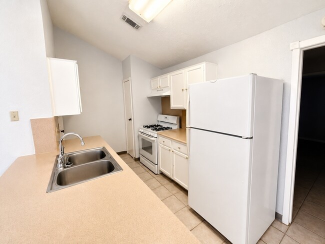 Building Photo - 3105 Oak Rock