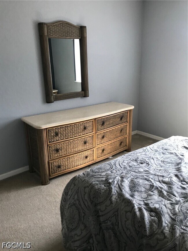 Building Photo - 9600 Roundstone Cir