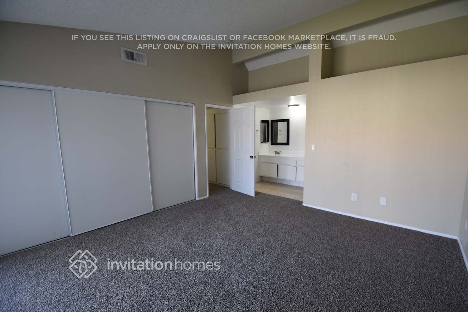 Building Photo - 1101 Oakwood Ave