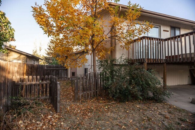 Building Photo - Spacious 4 Bedroom in Mid-Town Fort Collins