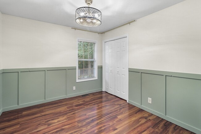 Building Photo - 1841 Darlington Dr