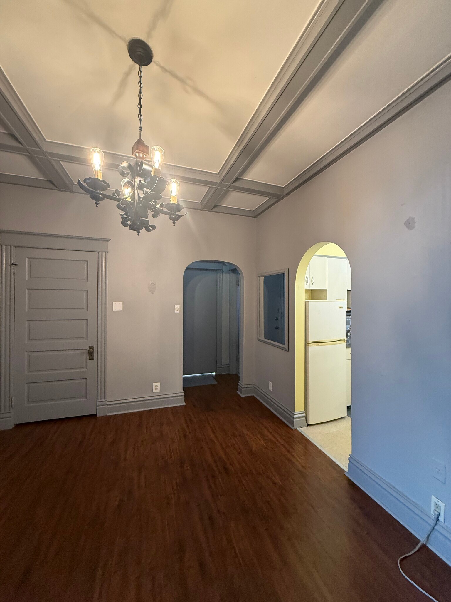 Building Photo - 2258 S Compton Ave