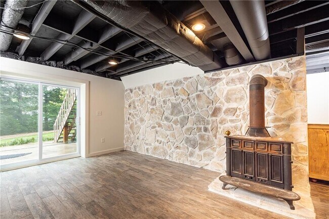 Building Photo - 2431 Prince Howard Trail