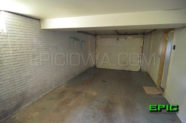 Building Photo - 1625 27th St NW