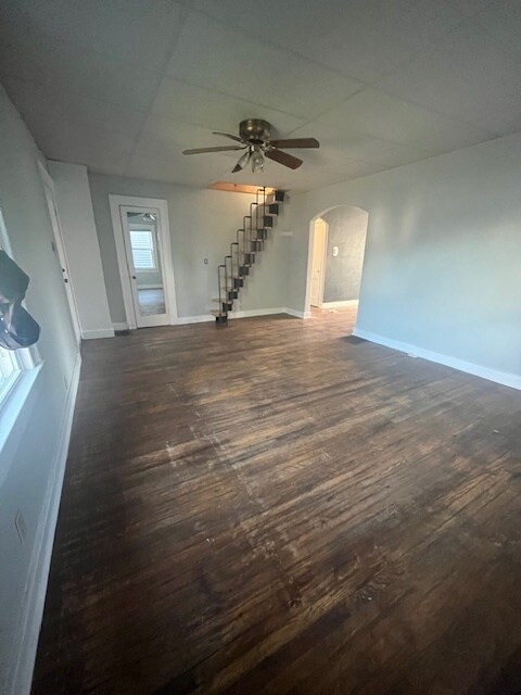 Living room - 1212 W Carson St
