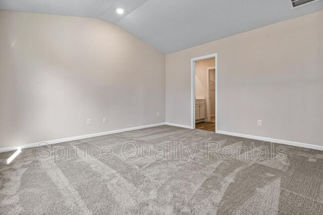 Building Photo - 2203 Lagganmore Dr