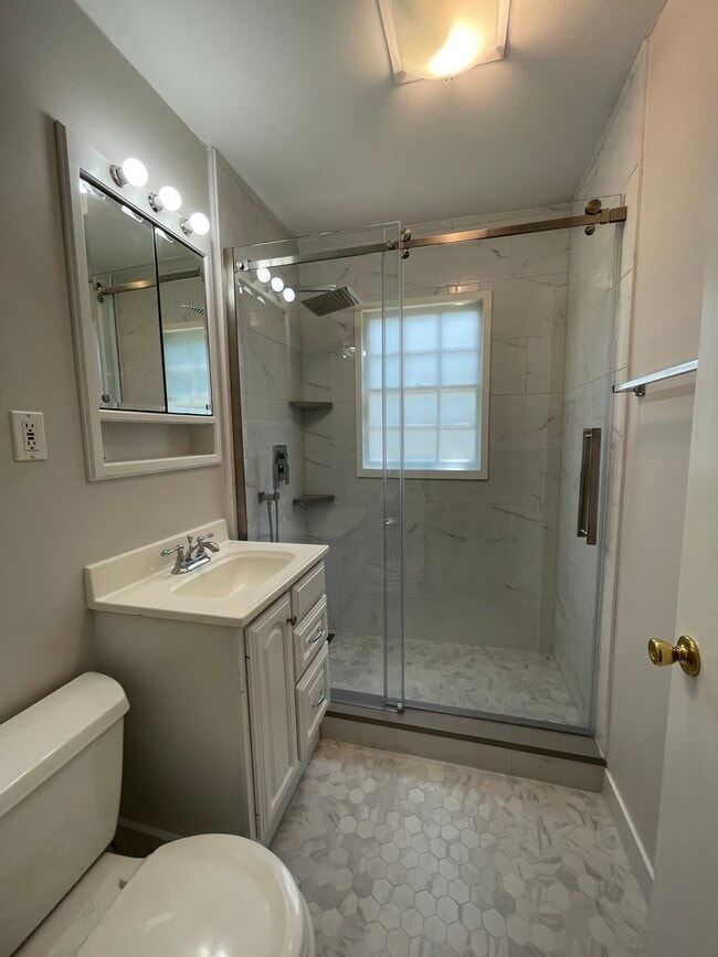 Building Photo - 441 Frost Pl