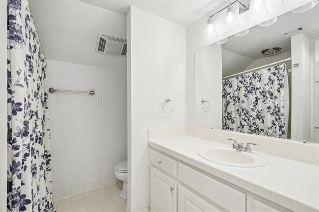 Building Photo - 4016 Willow Ridge Dr