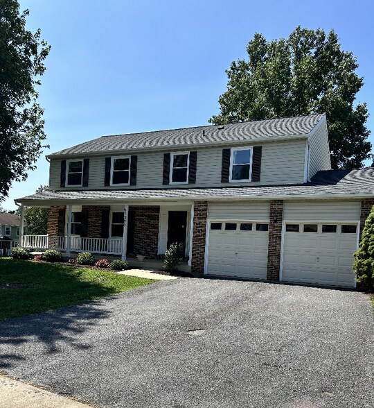 Primary Photo - 1200 Cabinwood Pl