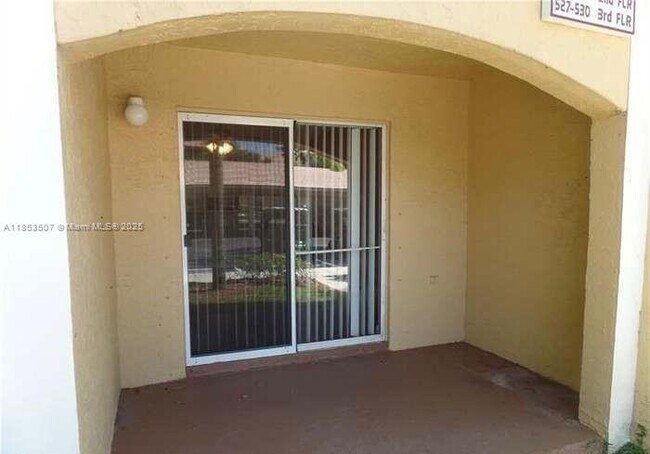 Building Photo - 5550 NW 61st St