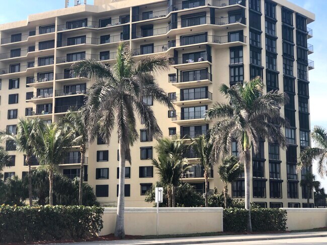 Building Photo - 801 S Ocean Dr