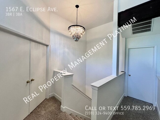 Building Photo - 1567 E Eclipse Ave