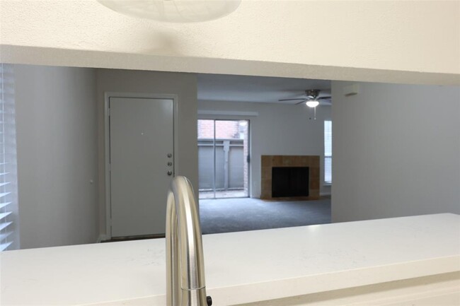 Building Photo - 6601 Sands Point Dr