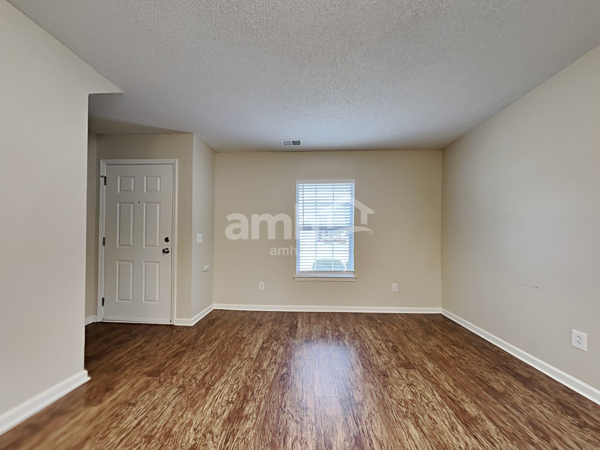 Building Photo - 2009 Clipstone Dr