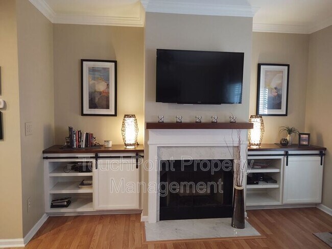 Building Photo - 3043 Uxbridge Woods Ct