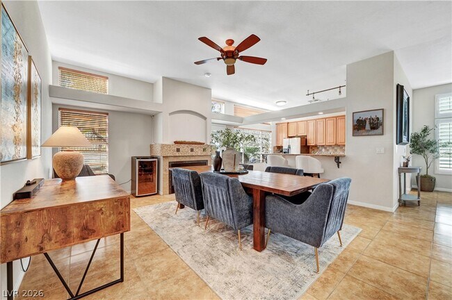 Building Photo - 1405 Sunblush Ln