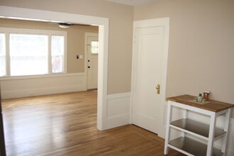 Building Photo - 1072 45th St