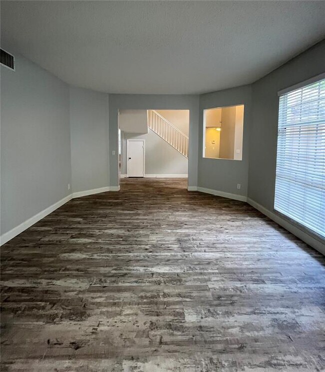 Building Photo - 9318 Heritage Oak Ct