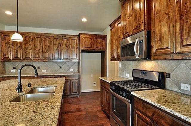 Building Photo - 7603 Bridge Water Cir