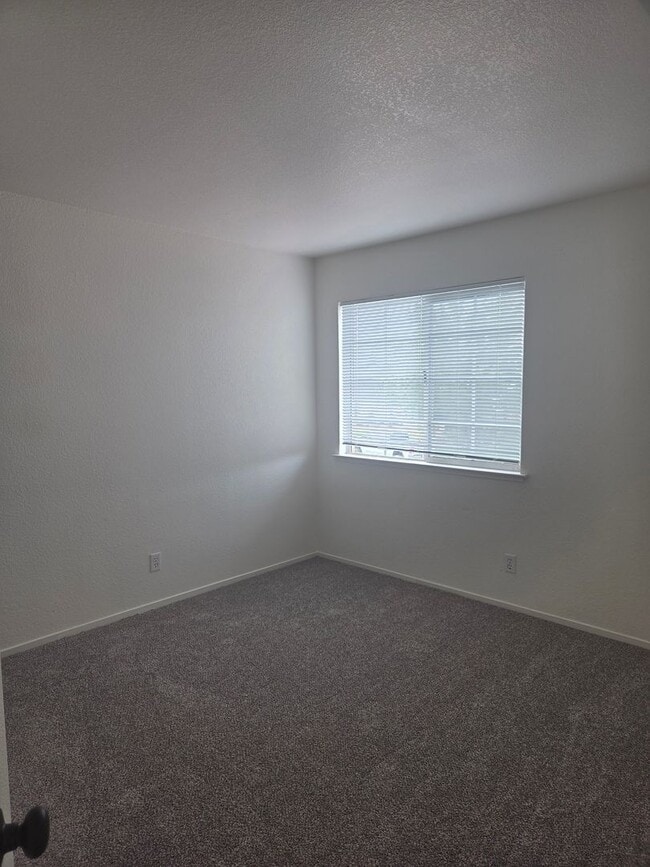 Building Photo - 745 Monte Carlo Dr