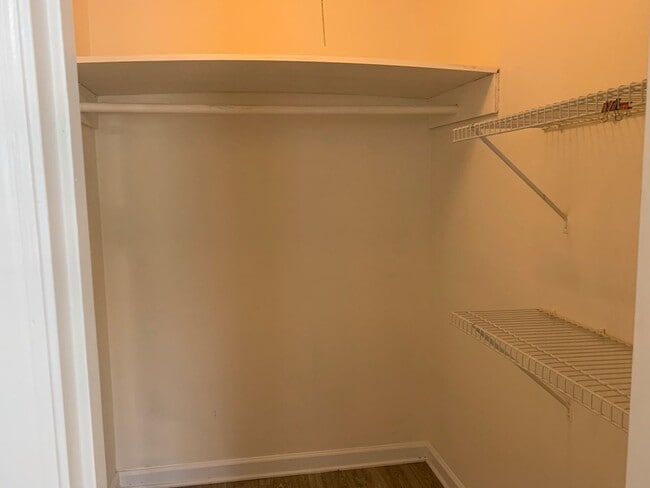 Building Photo - SHORT TERM HOME RENTAL AVAILABLE IN DESIRABLE HAYES BARTON/MIDTOWN--RANCH--3 BEDROOMS-2 BATHS--RO...