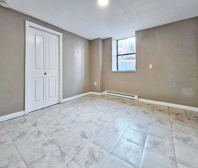 Building Photo - Prime location East Boston modern apartment on 1st floor next to T stop.