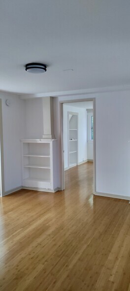 Living room - 1150 Sanborn Ave. Apt C