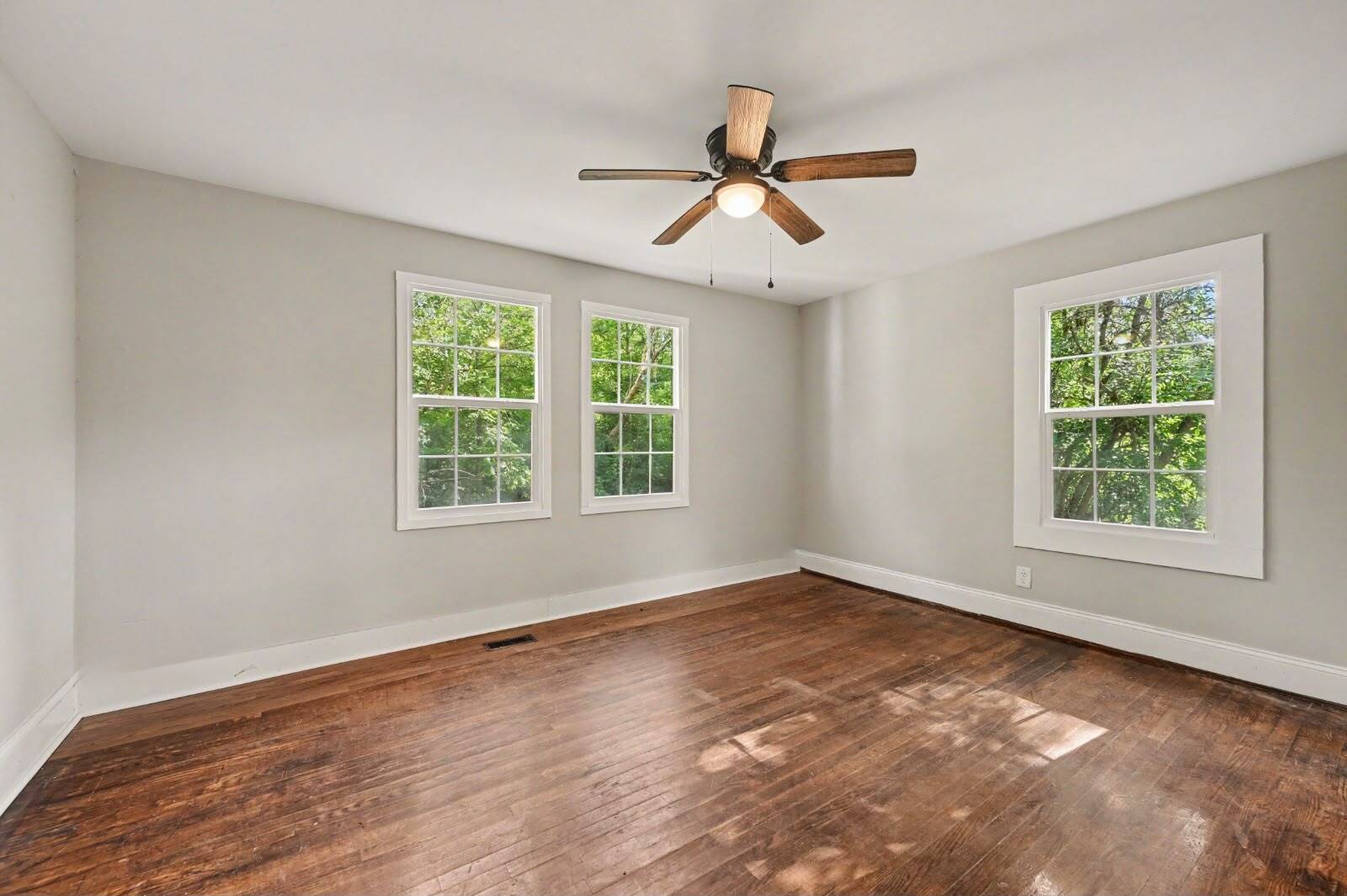 Building Photo - 359 Grice St