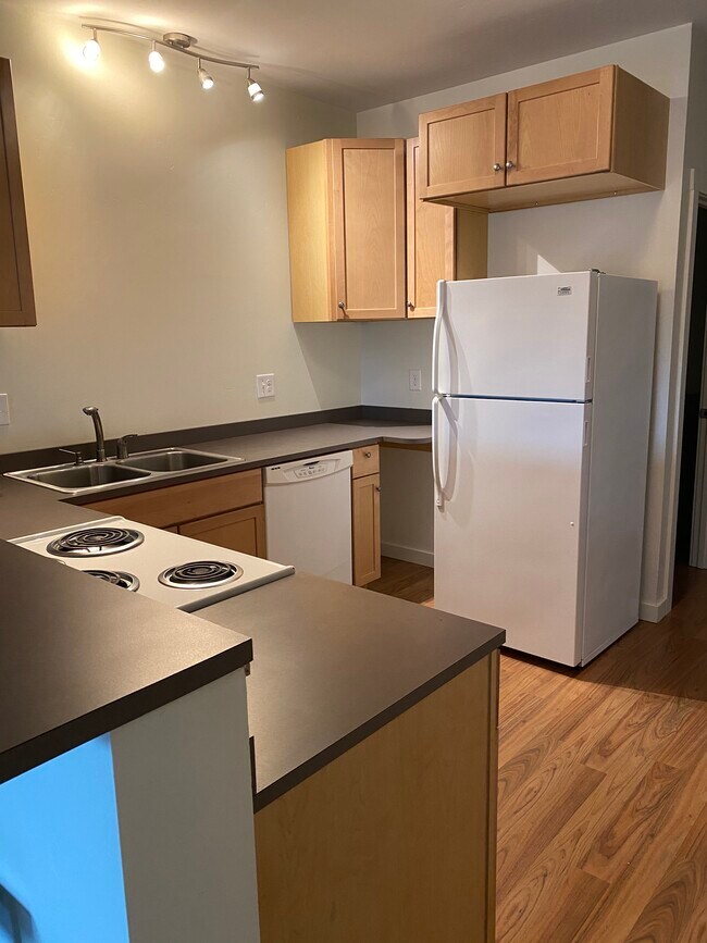 Building Photo - 1312 13th St