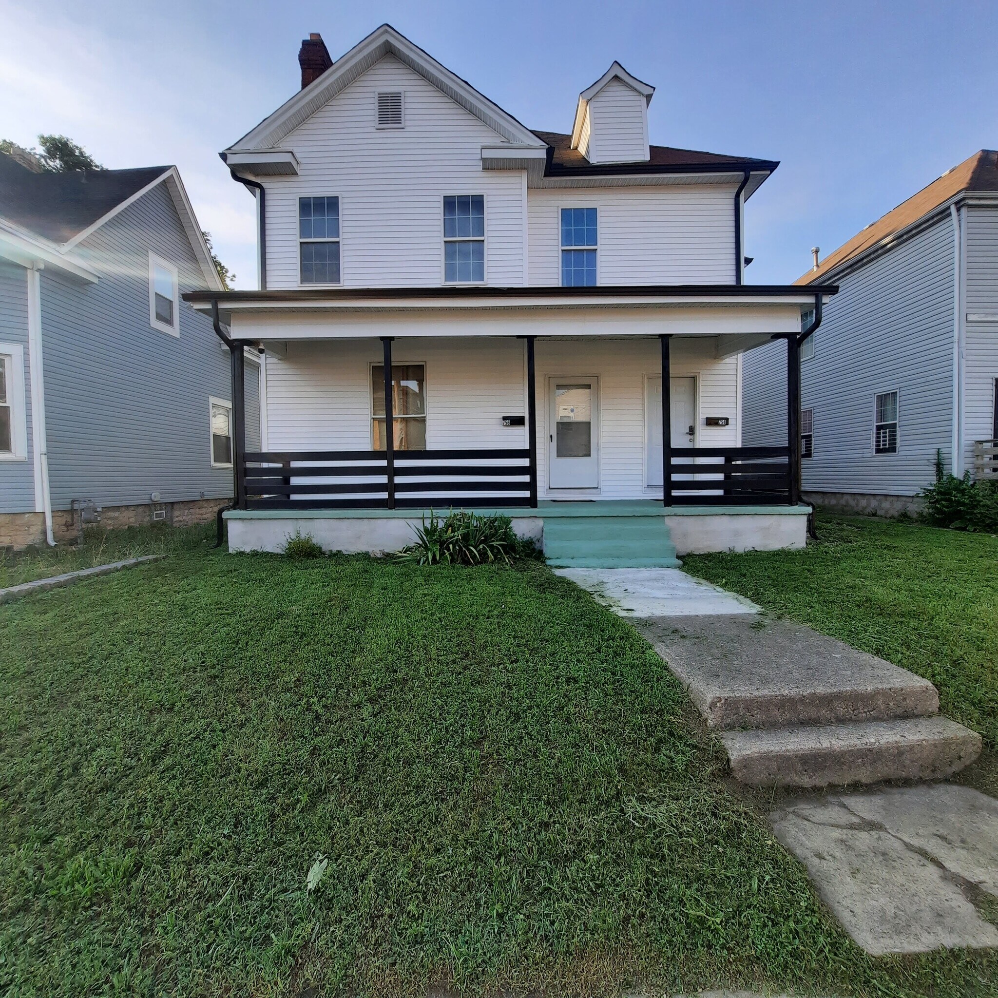 Building Photo - 756 Sullivant Ave