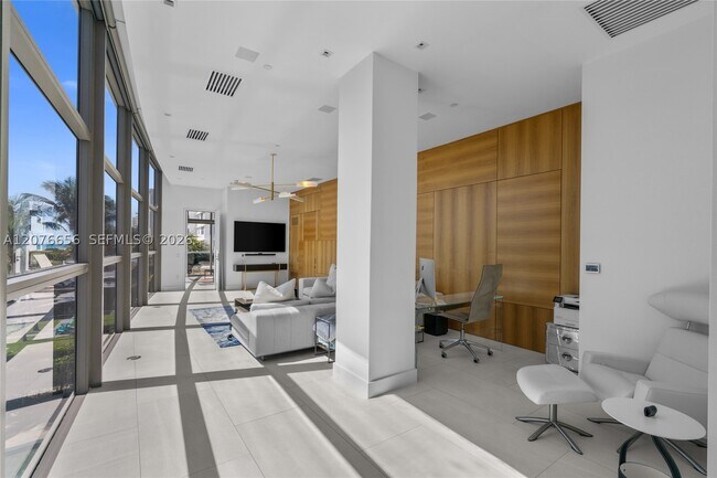 Building Photo - 5875 Collins Ave