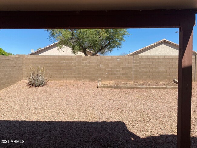 Building Photo - 14856 W Ventura St