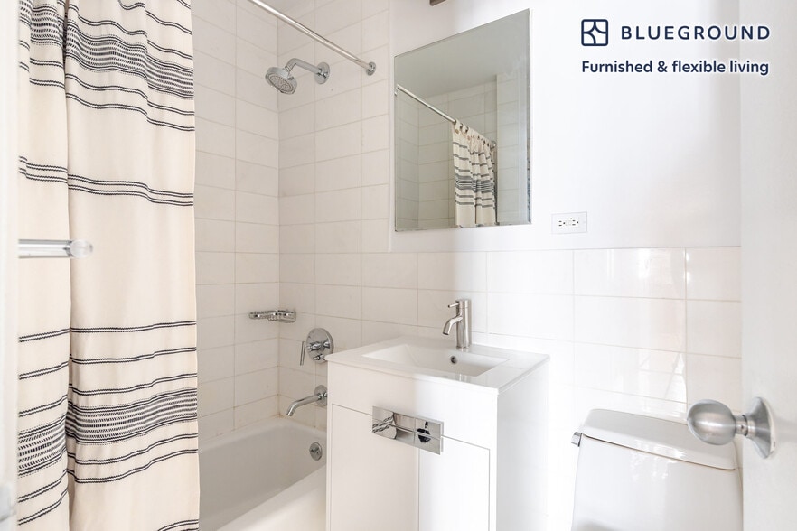 Building Photo - 30 Park Ave