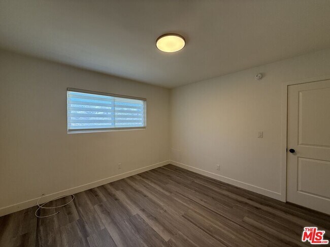 Building Photo - 3707 S Canfield Ave