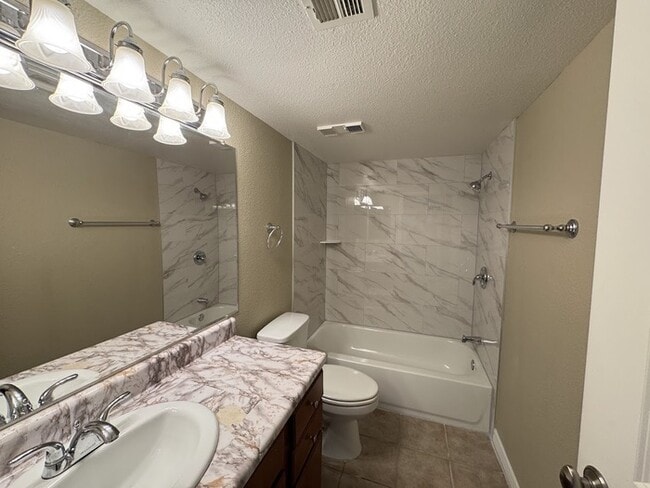 Building Photo - 3420 W Danbury Dr