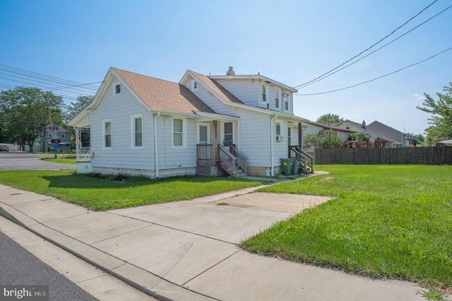 Building Photo - 414 N Broadview Blvd