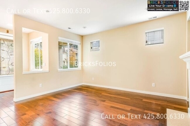 Building Photo - Serenity Meets Smart Living in Redmond Ridge