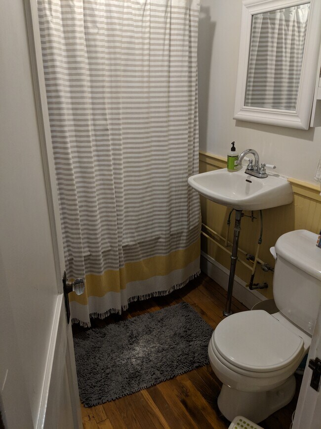 Building Photo - 76 Dudley St