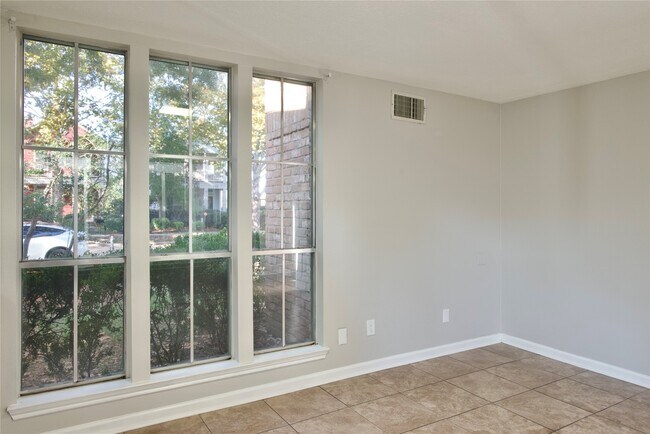 Building Photo - 4703 Cashel Glen Dr