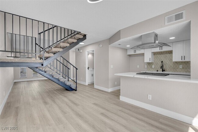 Building Photo - 456 Sellers Pl