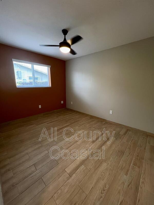 Building Photo - 8640 Wilshire Dr