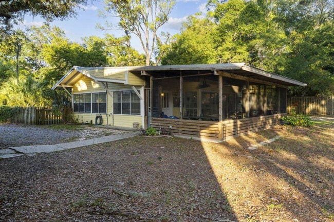 Building Photo - 11520 Council Ln