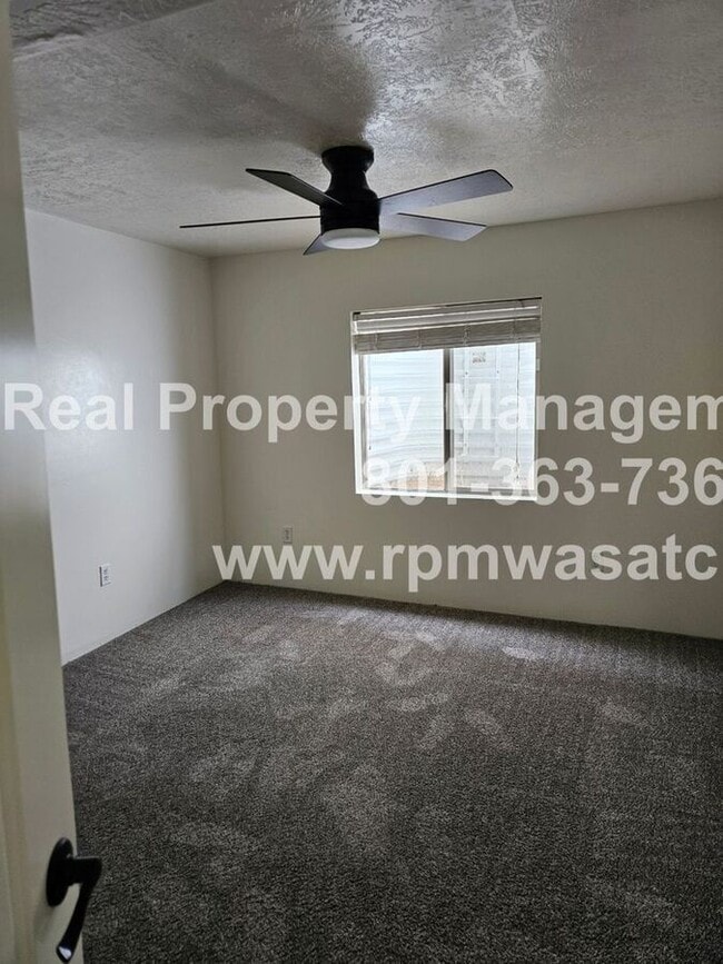 Building Photo - 4120 Juniper Hills Dr